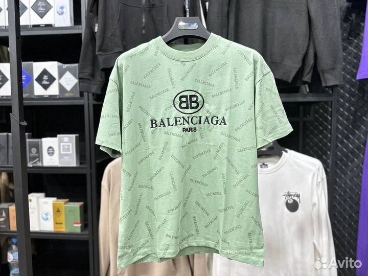 Футболка Balenciaga