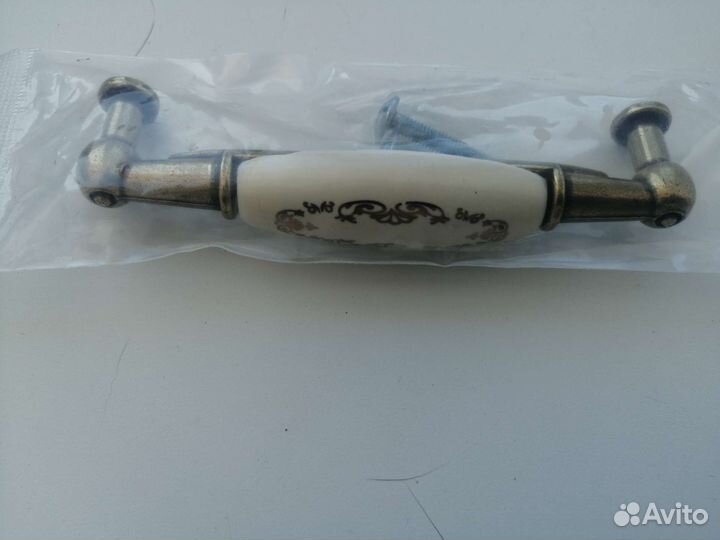 Мебельные ручки