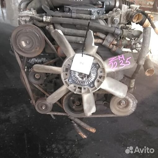 Двигатель в сборе двс toyota hilux surf LN130 2L-T