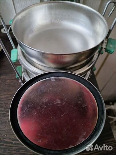 Термоконтейнер для хранения и транспортировки еды