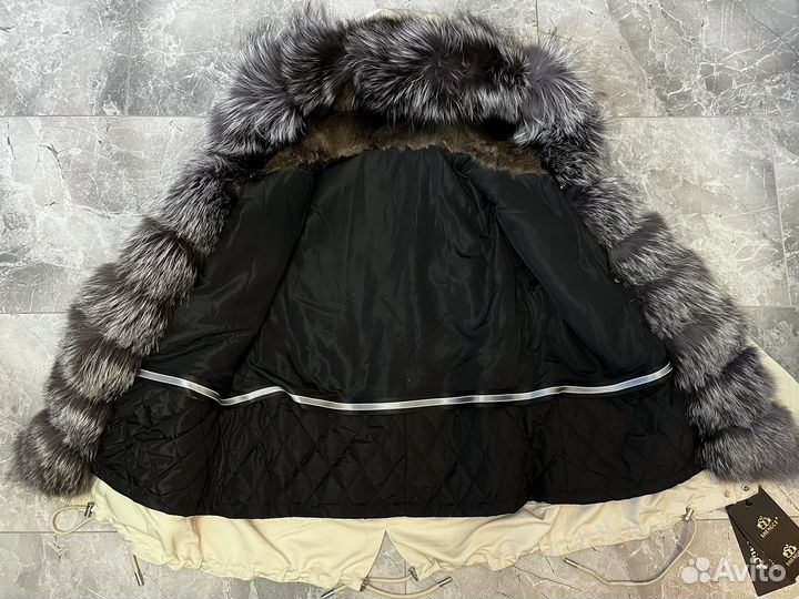 Зимняя парка с натуральным мехом новая