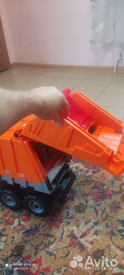 Игрушка машина мусоровоз