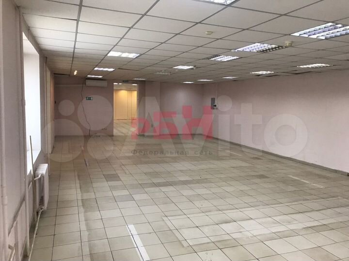 Сдам торговое помещение, 151.1 м²
