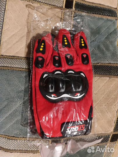 Байкерские перчатки