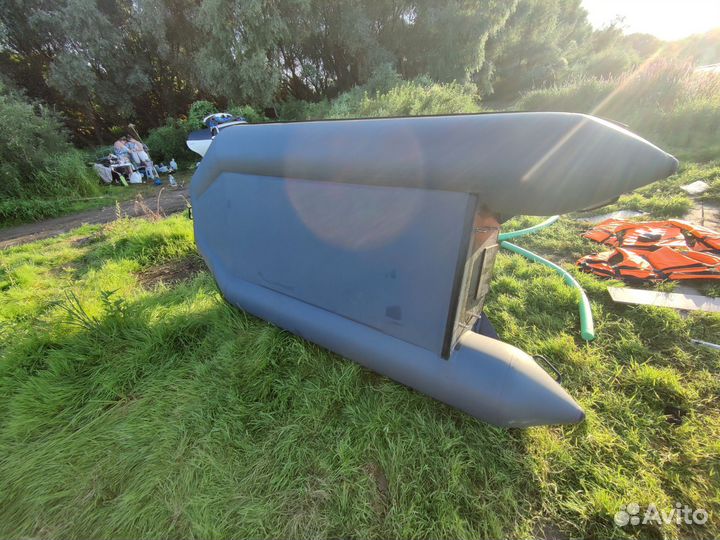 Лодка Хантер 320Л