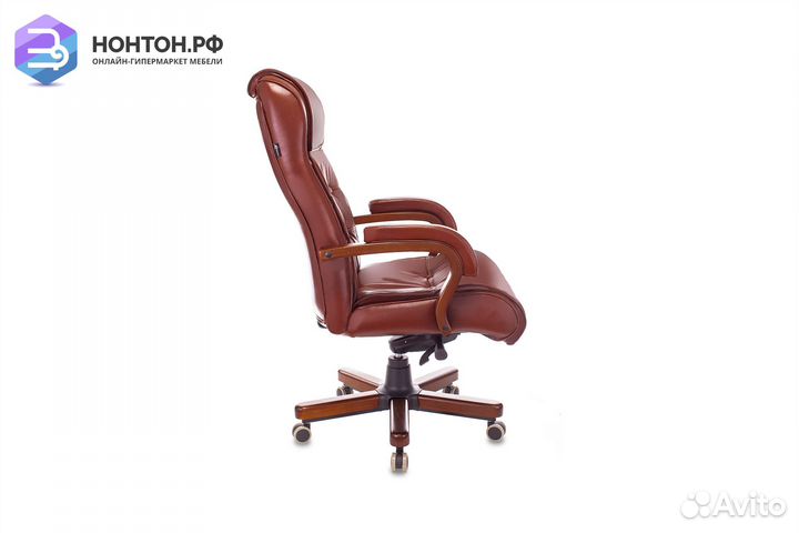 Кресло руководителя Бюрократ T-9926walnut светло-к