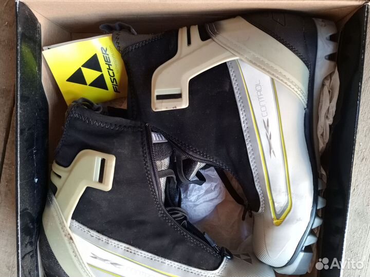 Лыжные ботинки 40 размер