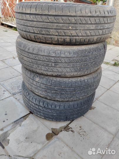 Nexen Roadian 541 235/75 R16