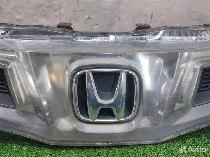 Решетка радиатора Honda Civic 5D (FN) 2010