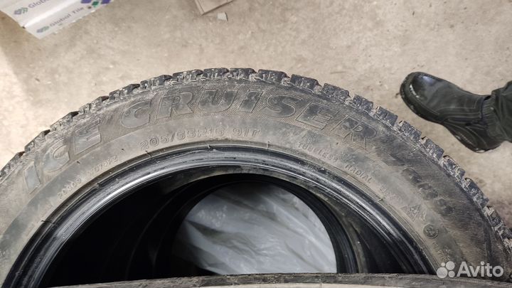 Bridgestone Ice Cruiser 7000 205/55 R16 91T