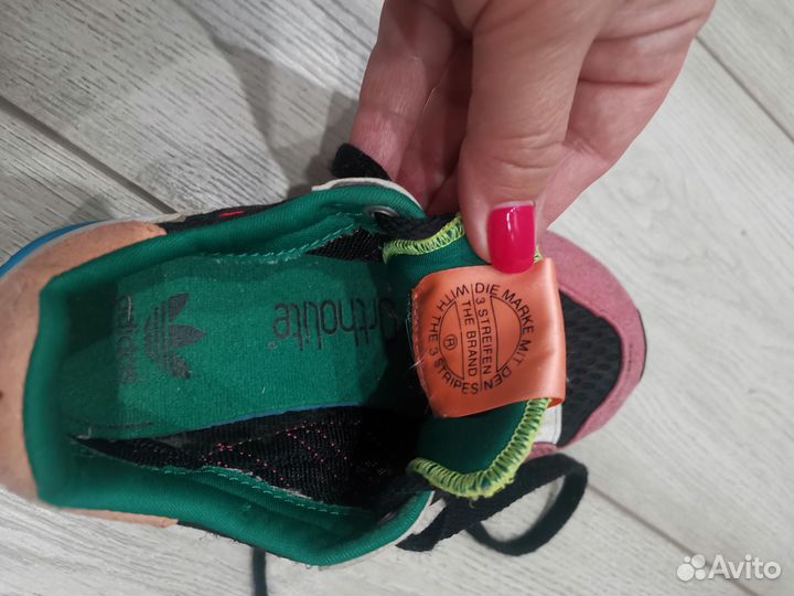 Кроссовки adidas для девочки