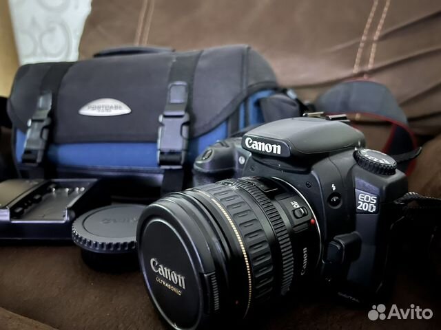 Canon DS126061