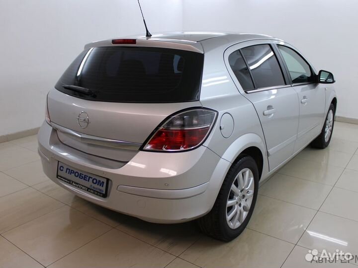 Opel Astra 1.8 AT, 2014, 69 426 км