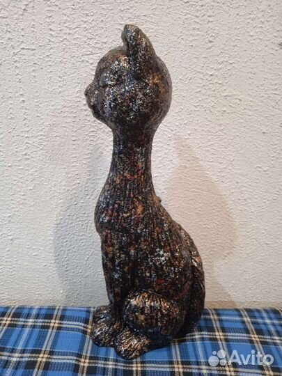 Статуэтка кошка