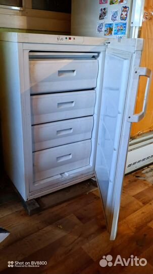 Холодильник бу маленький