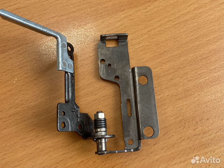 Петли для ноутбука HP 17-ak / 17-bs / 17-bs012ur