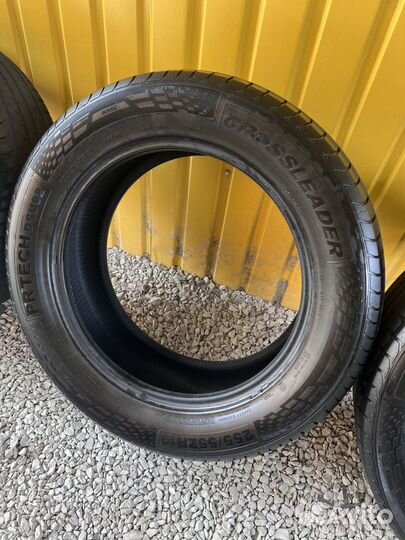 CrossLeader DSU02 255/55 R19 111W