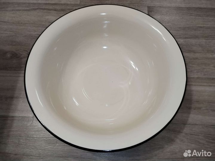 Эмалированный таз