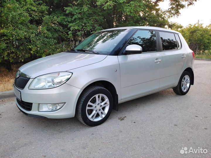 Skoda Fabia 1.6 AT, 2012, 139 500 км