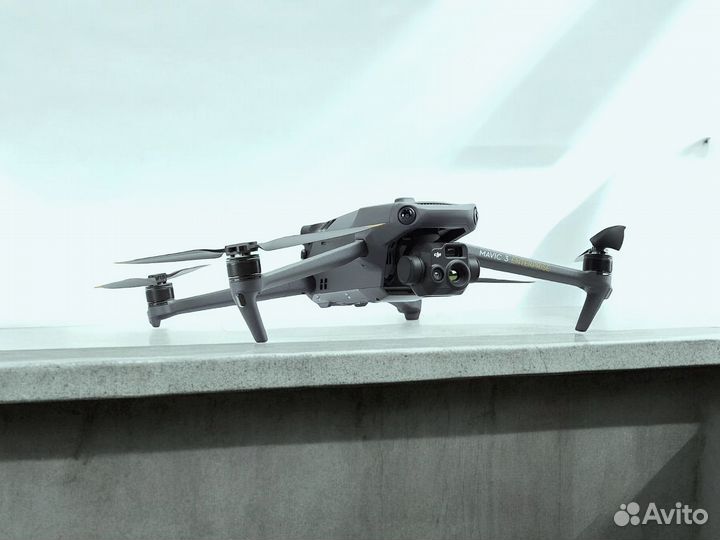 Дрон DJI Mavic 3 Pro (Only dron) (ваш квадрокоптер)