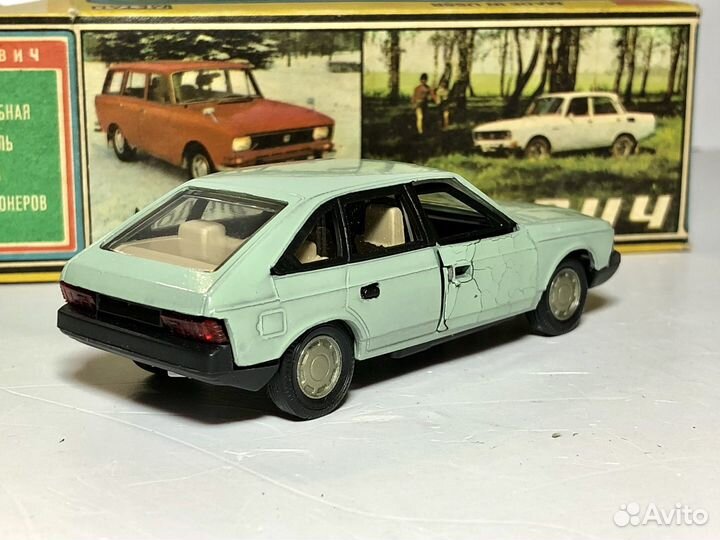 Модель автомобиля Москвич-2141 СССР 1:43