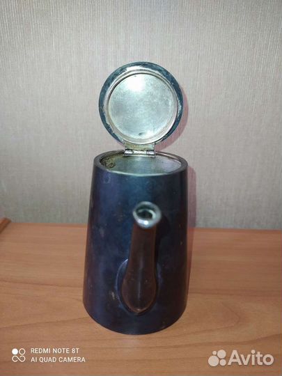 Старинный кофейник