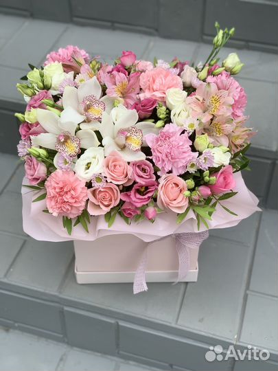 Букет Гигант из Гортензий и роз с доставкой казань