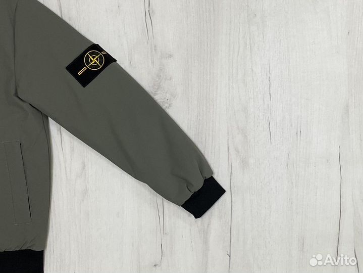 Демисезонный бомбер на мальчика Stone Island