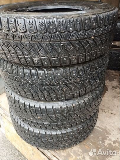 Viatti Brina Nordico V-522 14/70 R14 200L