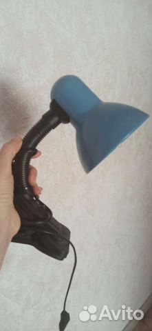 Лампа настольная с лампочкой в комплекте