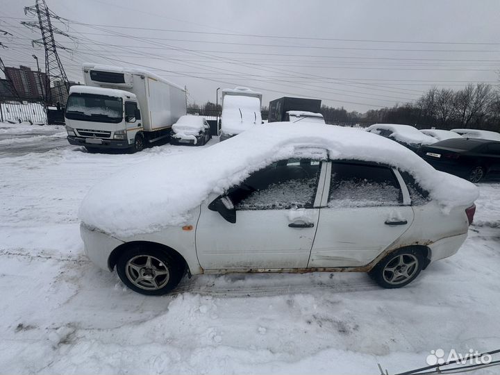 LADA Granta 1.6 AT, 2013, 200 000 км