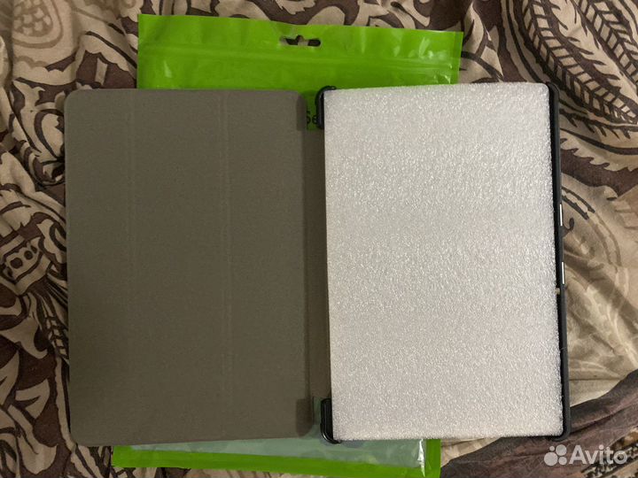 Чехол на планшет