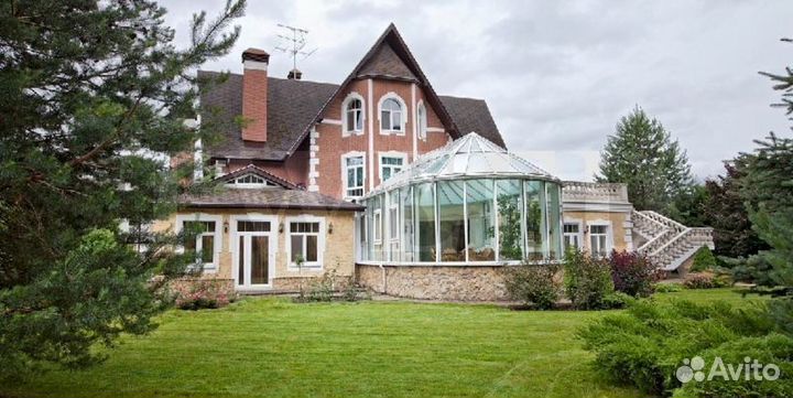 Окно в коттедж