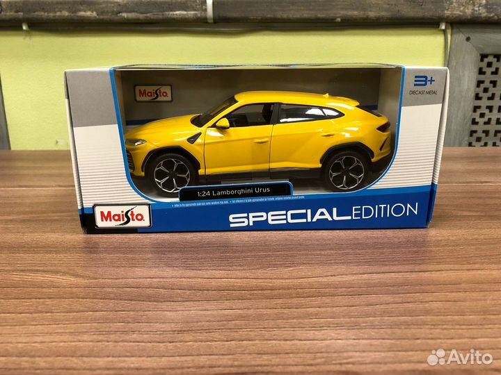 Maisto 1/24 - Lamborghini Urus Жёлтый