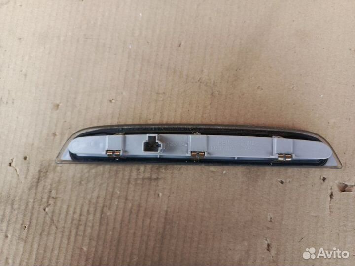 Стоп-сигнал б/у Mitsubishi Outlander 3