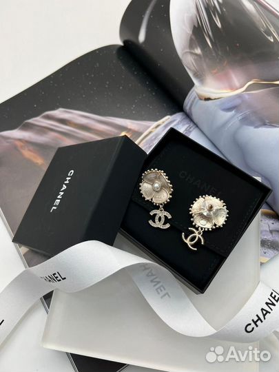Серьги Chanel