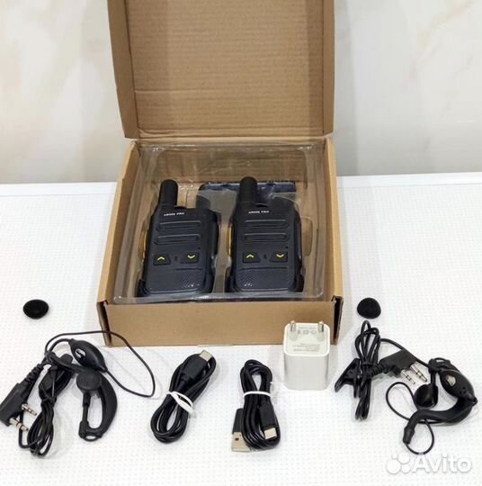 Рация с гарнитурой и наушником, радиостанция