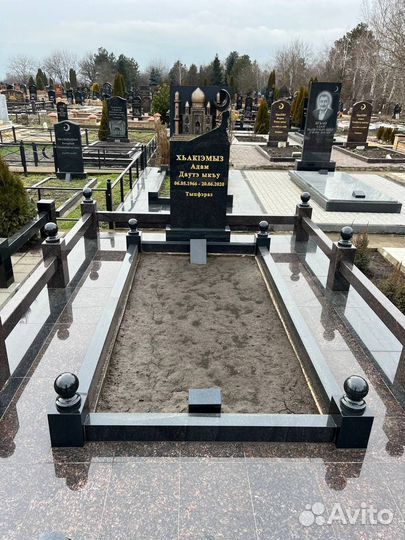 Памятники от производителя