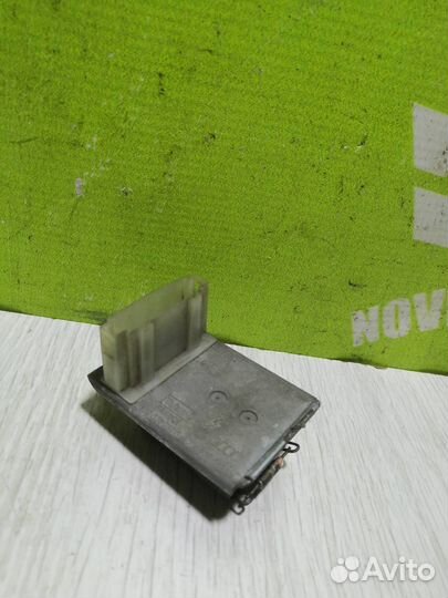 Резистор отопителя Фольксваген Гольф 3 Венто