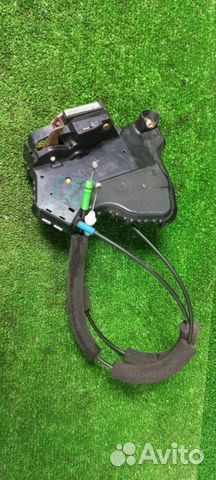 Замок двери передний правый Toyota Camry ACV30