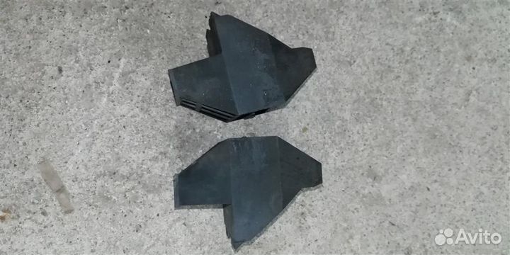 Кронштейн радиатора нижний BMW E46