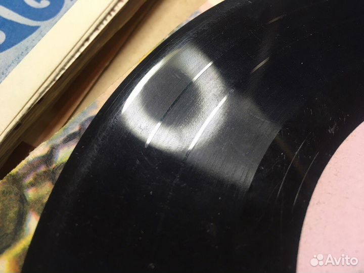 Пластинки виниловые