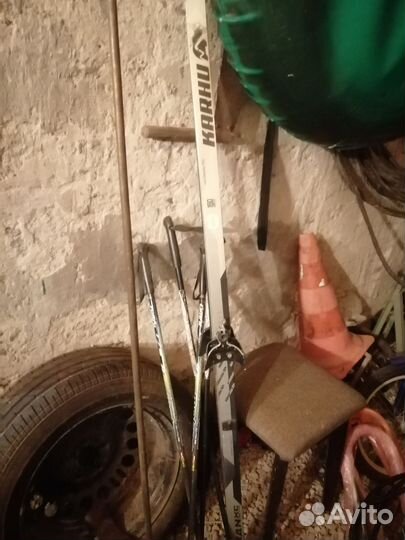 Лыжи и палки