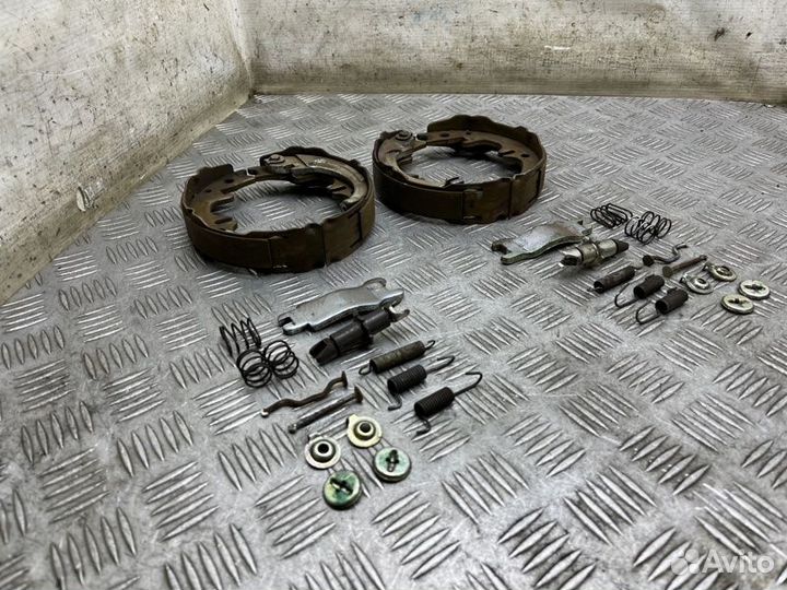 Ремкомплект стояночного тормоза Toyota Highlander