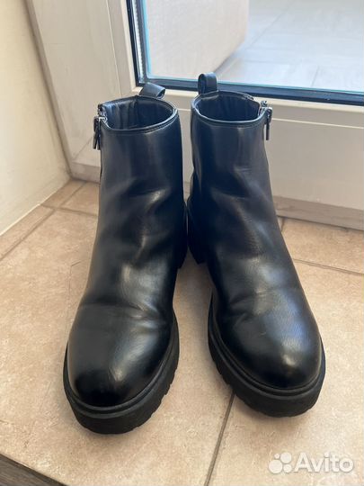 Bershka ботинки черные 39