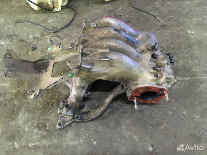 Коллектор впускной (Honda CR-V)