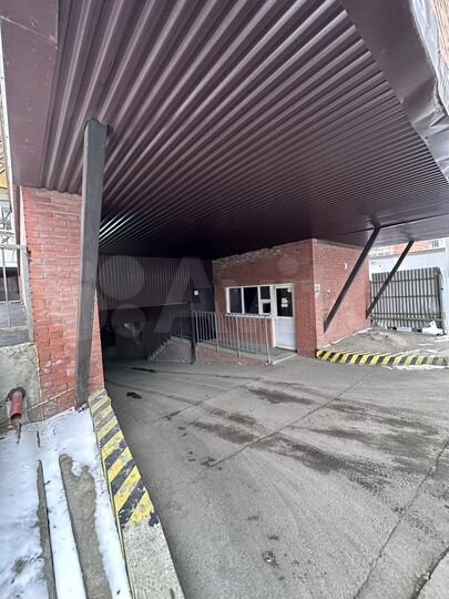 Машиноместо, 18 м²
