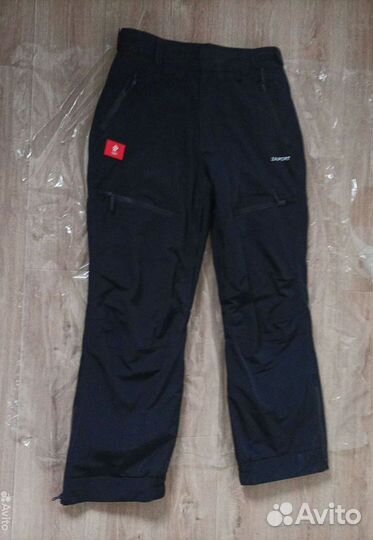 Костюм горнолыжный