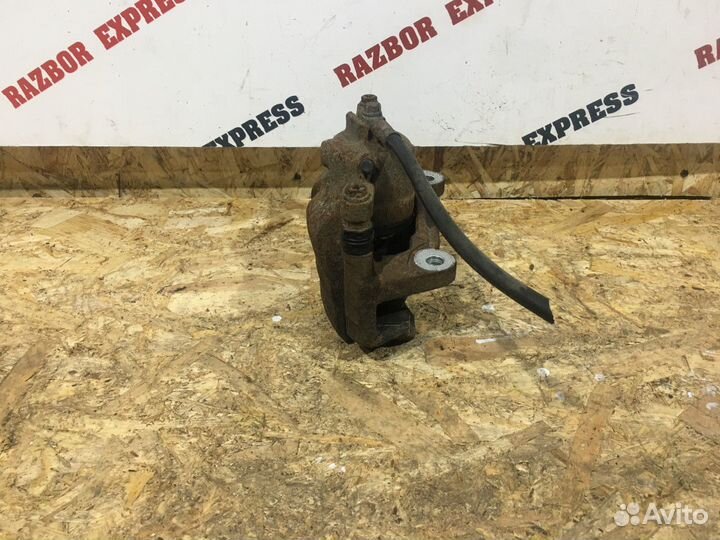 Суппорт тормозной передний правый Skoda Octavia A7