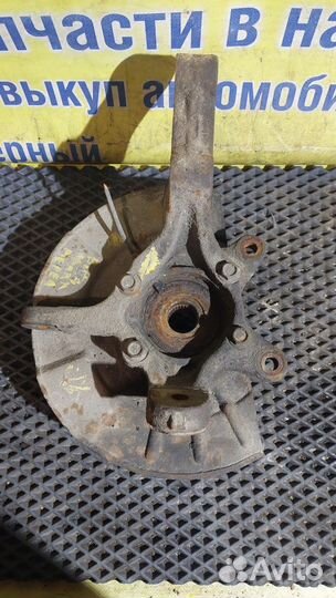 Кулак поворотный передний правый Suzuki Grand Vita